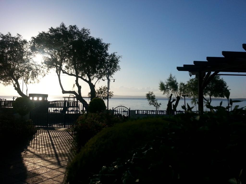 Karfas Bay View Apartment Luaran gambar